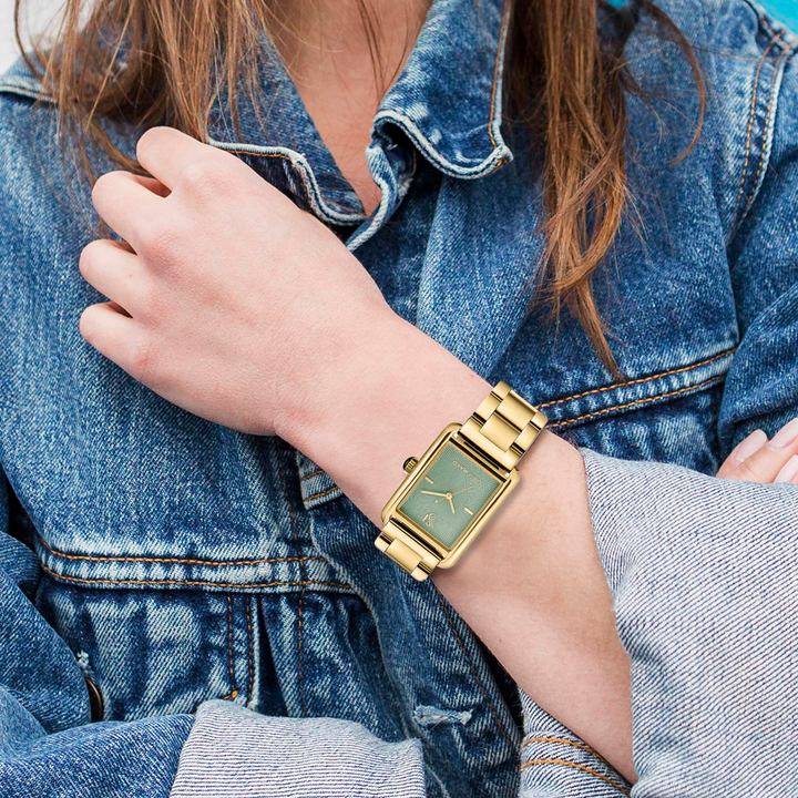 Maria Emerald Green Analog