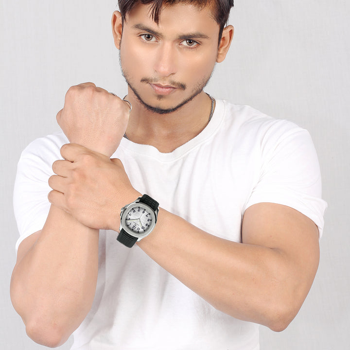 Alpha Frost White Analog