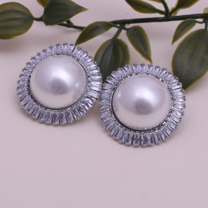 SANSI MAYO Pure Elegance Stud Earrings