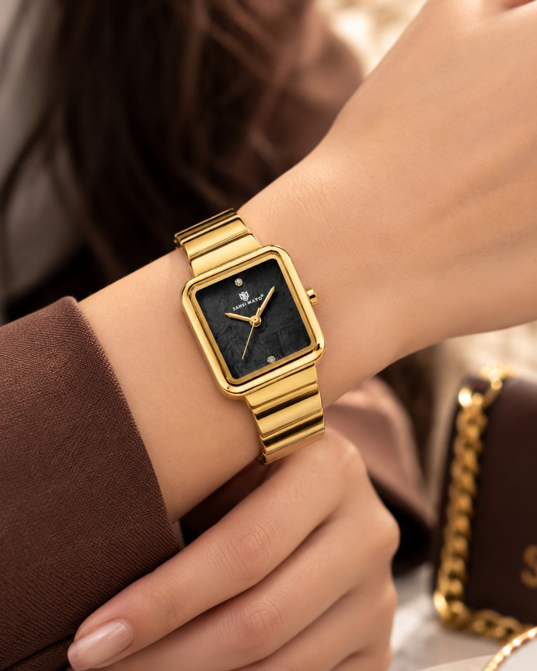 Square Case Edition (Gold, Black Dial)